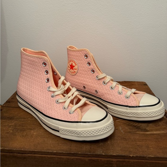Converse Shoes - New Women’s PINK high top Chuck Taylor Converse 9.5 / Men’s 7.5